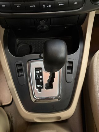 SsangYong Rodius 2012