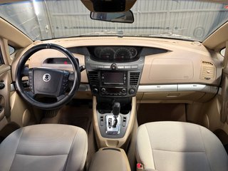 SsangYong Rodius 2012
