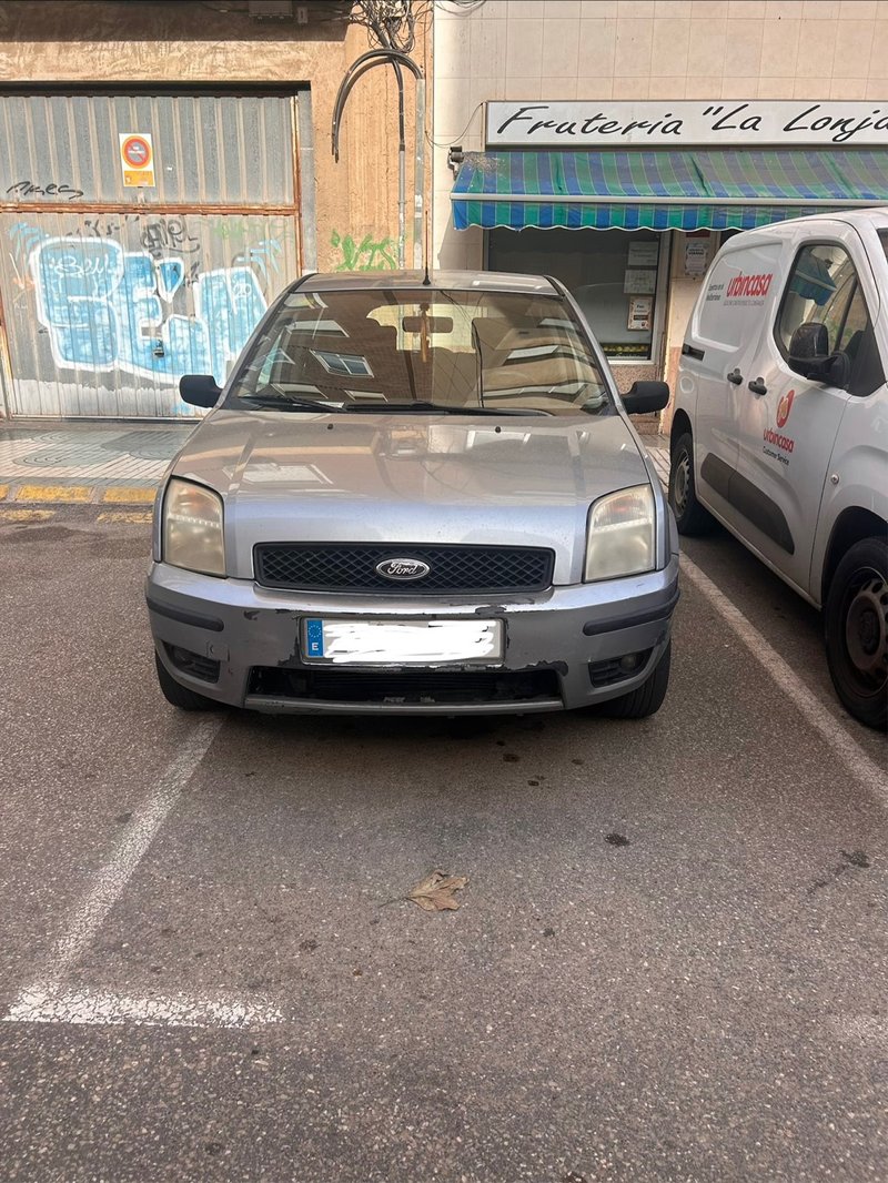 Ford Fusion 2005 - foto 1
