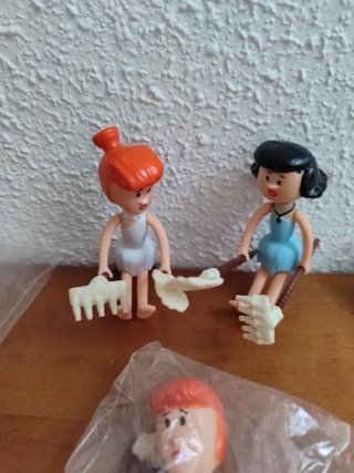 50 Figuras Wilma y Betty Picapiedra 1983