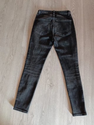 Pantalón vaquero pitillo elástico Zara mujer