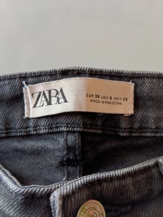 Pantalón vaquero pitillo elástico Zara mujer