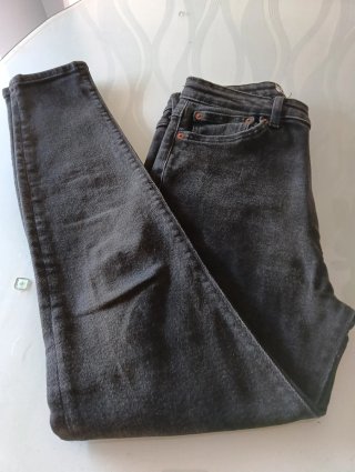 Pantalón vaquero pitillo elástico Zara mujer