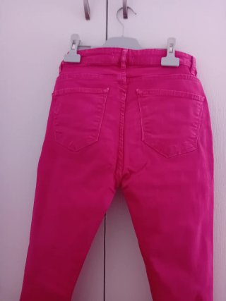 Pantalón fucsia