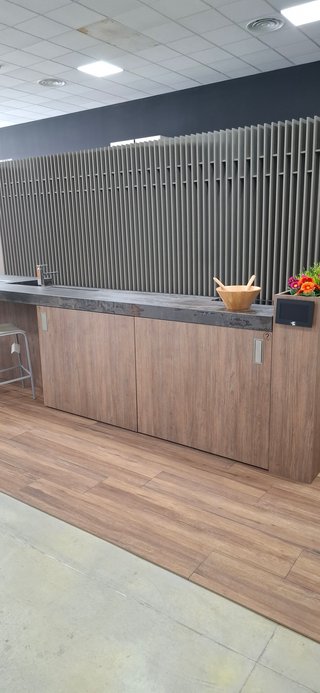Liquidación exposición cocina laminado roble.