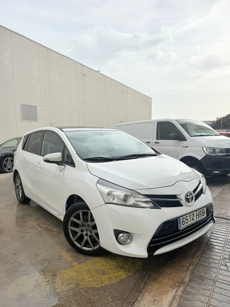 Toyota Verso 2013 - foto 1