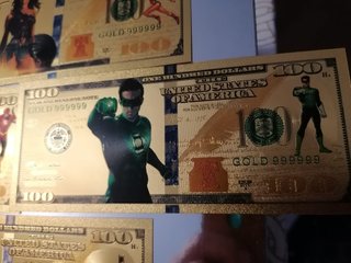 Billetes de Superhéroes Dorados