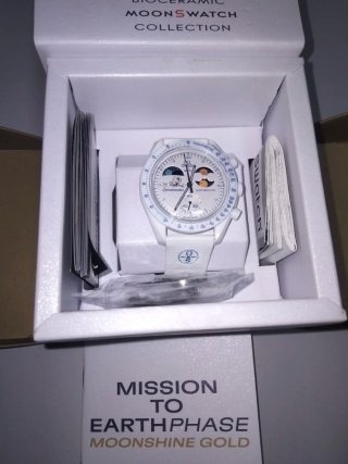 Swatch Mission to Earthphase Moonshine Gold