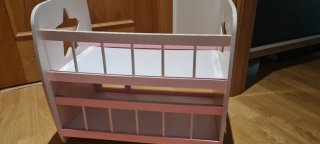 Cuna para muñecos blanca y rosa