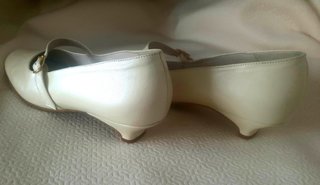 Zapatos Merceditas Piel Blanco Crudo 41