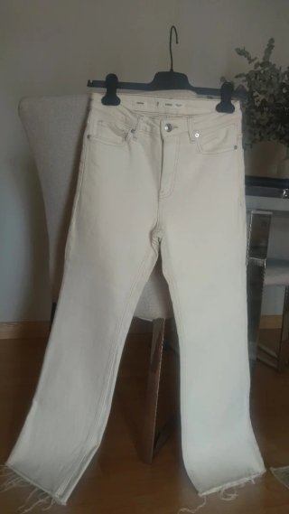 Vaquero Mango beige.