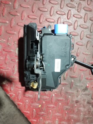 Cerradura Puerta Izquierda Golf V