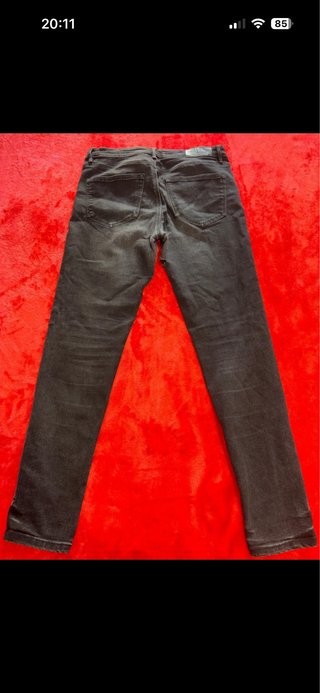 Pantalón vaquero largo