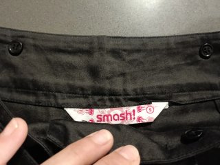 Falda pantalón negra con botones