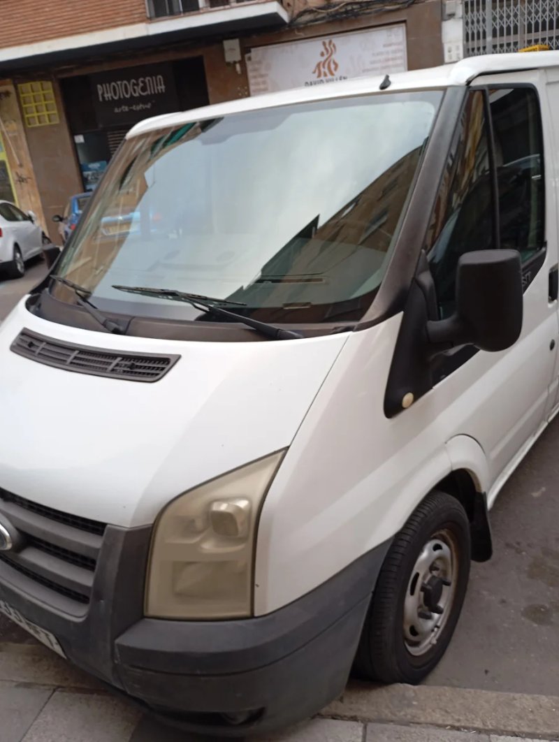 Ford Transit 2011 - foto 1