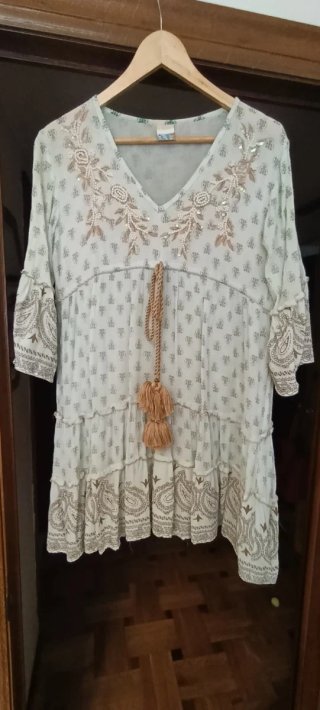 Blusón estampado con bordado y flecos