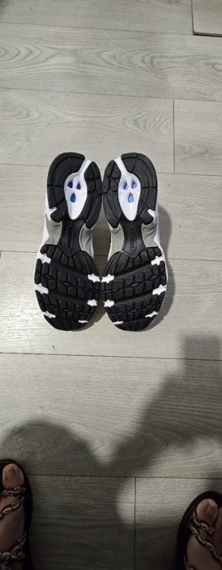 Zapatillas New Balance MR530 Plata y Blanco