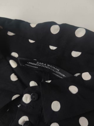 Vestido camisero lunares Zara