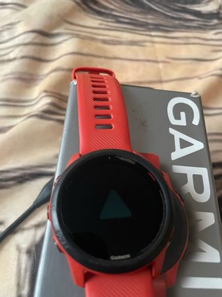 Garmin Forerunner 745 Rojo + correa Garmin negra