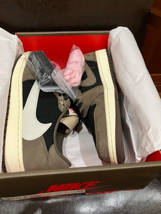 Jordan 1 Low Travis Scott Dark Mocha