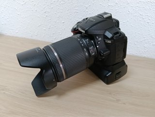 Cámara Nikon D5300 con objetivos