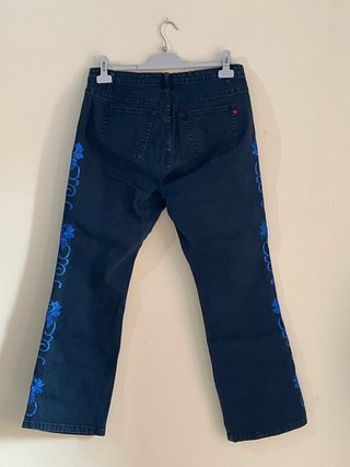 Pantalones vaqueros azules bordados