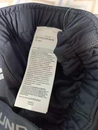 UNDER ARMOUR
