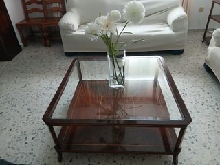 Mueble, mesa,colchon, camas y almohadas a estrenar