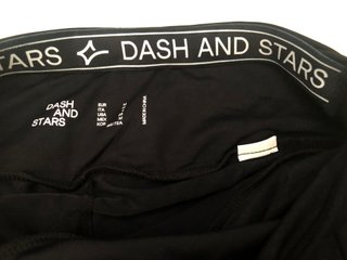 Falda deportiva Dash And Stars negra. Talla M.