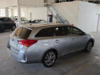 Toyota Auris Hybrid Advance Touring Sports