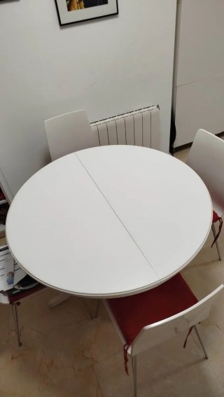 Mesa redonda extensible blanca