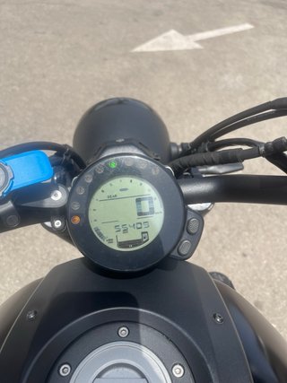 Yamaha XSR 700 Negra