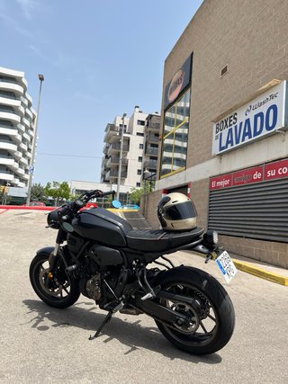 Yamaha XSR 700 Negra