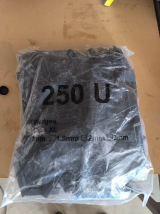 250 U Cuñas para Solado Clips XL