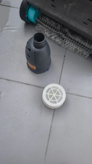 Limpiafondos Intex ZX300
