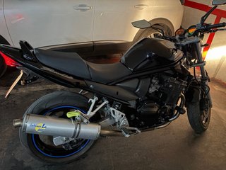 Suzuki GSF 650 Bandit Negra