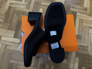 Sandalias Clarks Negras Elegantes
