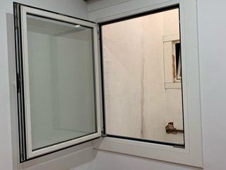 Ventana Oscilobatiente Aluminio Blanca