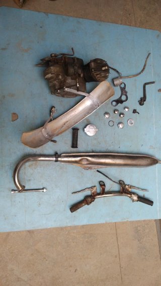 Derbi Antorcha Escape y varias piezas