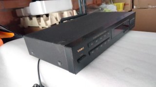 TEAC T-X110 AM/FM Stereo Tuner