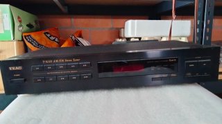 TEAC T-X110 AM/FM Stereo Tuner