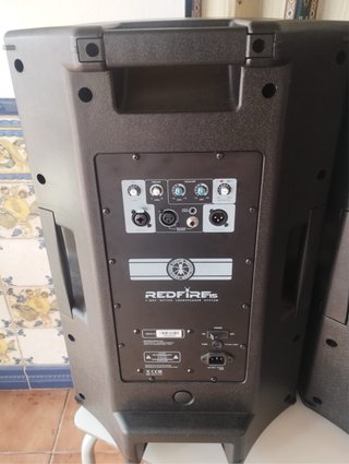 Altavoces REDFIRE15