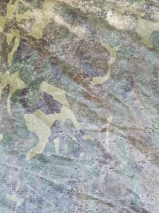 Tienda de campaña verde militar