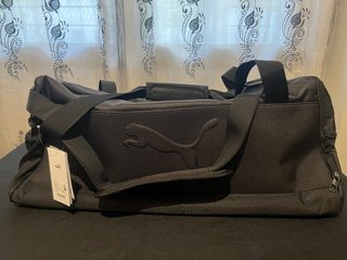 Bolsa de deporte Puma negra nueva