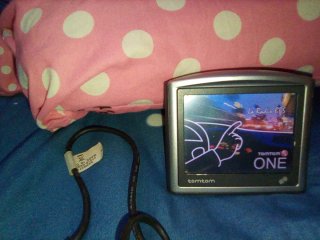 TomTom One GPS con soporte ventosa