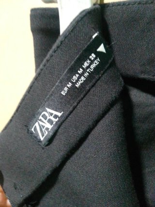 Falda Zara negra fruncida