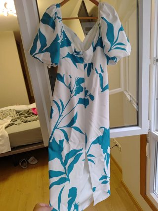 Vestido fiesta estampado floral.