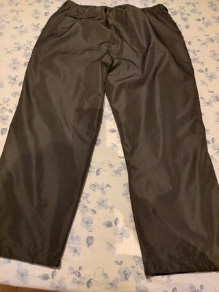 Pantalón Cortavientos Impermeable Negro Primark