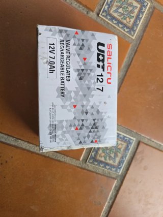 Batería Salicru UBT 12 7 12V 7Ah
