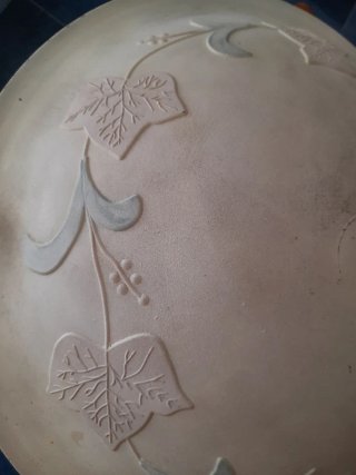 Plafoniera decorata con foglie